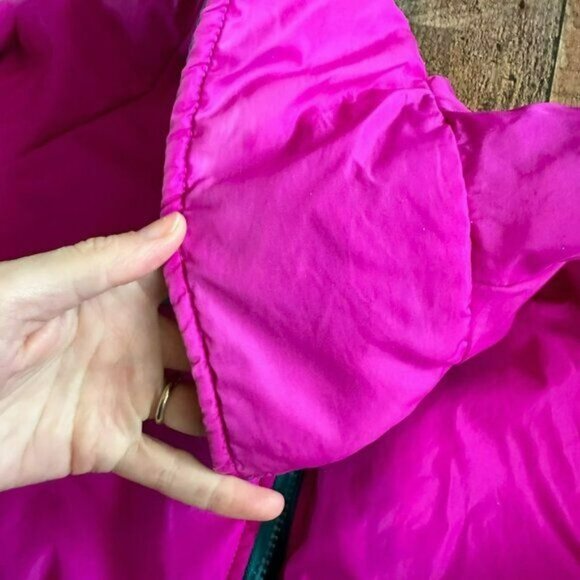 Vintage Columbia womens size medium pink and blue reversible puffer jacket - Picture 4 of 11